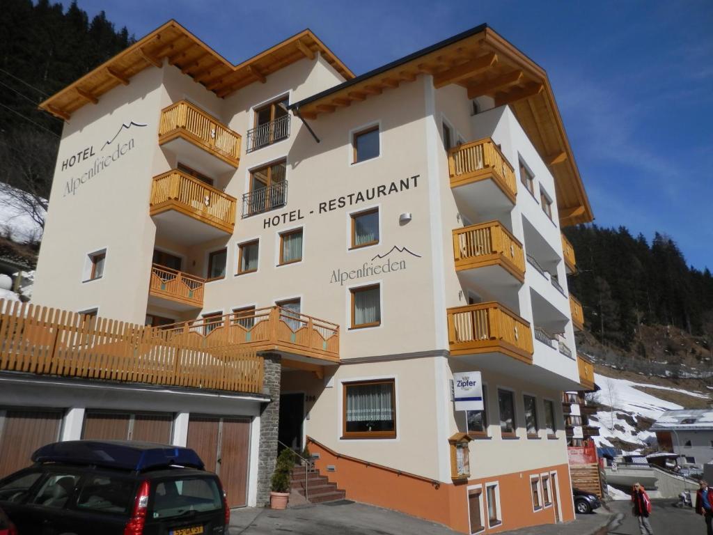 Hotel Alpenfrieden Kappl  Exterior photo